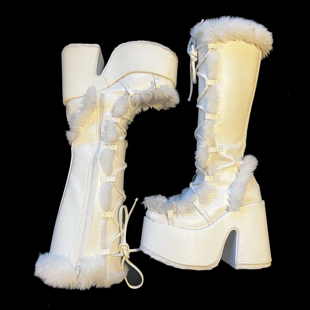 DEMONIA Camel- 311 WHITE US 8 Boots